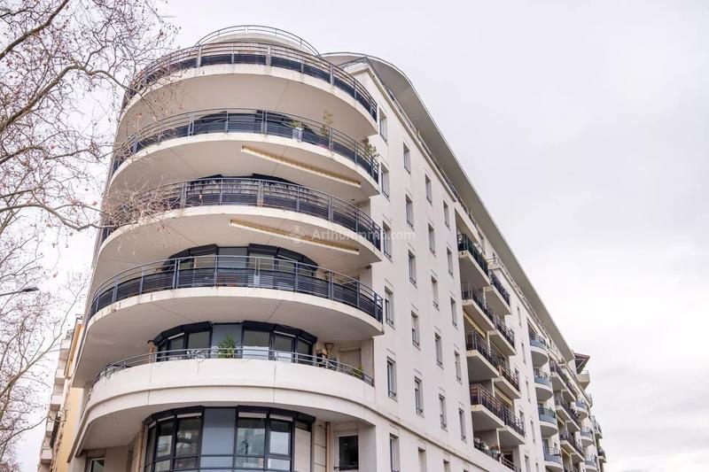 Appartement - 88 m² - 4 pièces