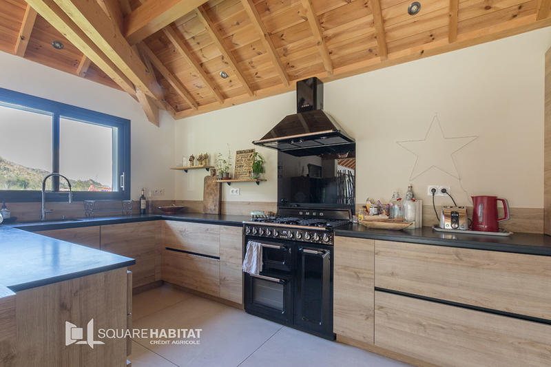 Maison - 170 m² - 7 pièces