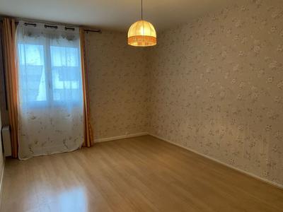 Appartement - 83 m² - 3 pièces