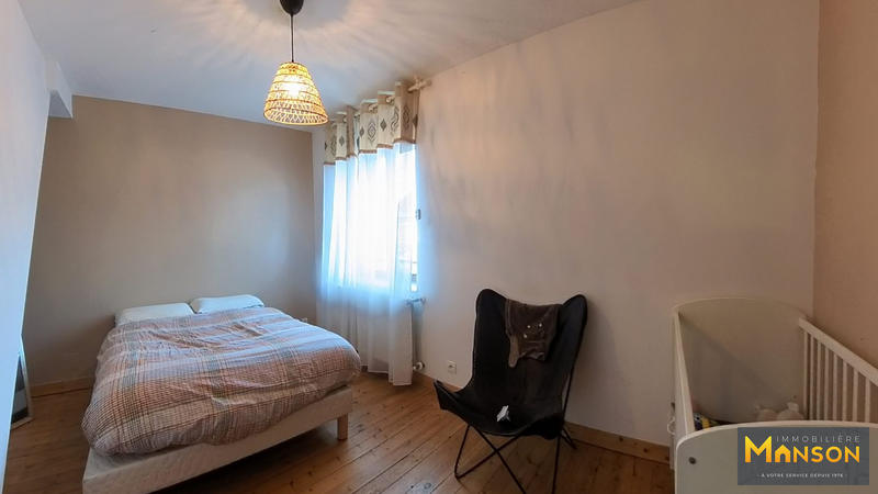 Maison - 95 m² - 5 pièces