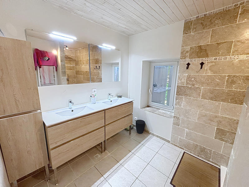 Mas - 195 m² - 5 pièces