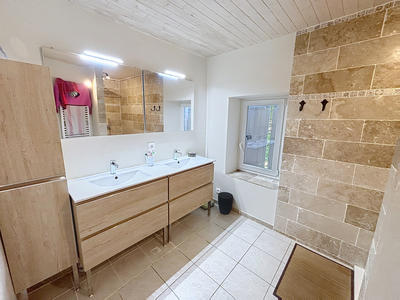 Mas - 195 m² - 5 pièces