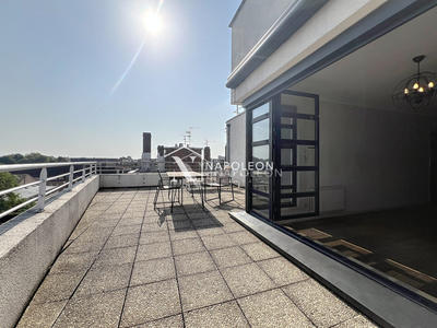 Duplex - 143 m² - 6 pièces