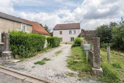 Appartement - 111 m² - 4 pièces