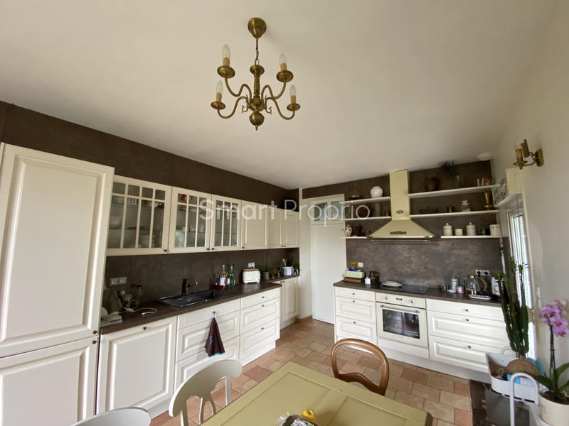 Maison - 140 m² - 6 pièces