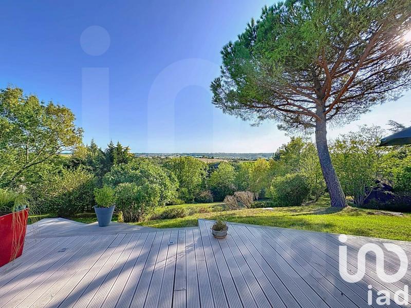 Maison - 245 m² - 7 pièces