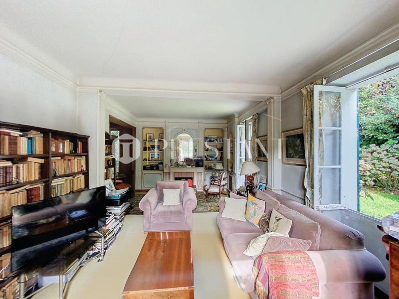 Maison - 175 m² - 8 pièces