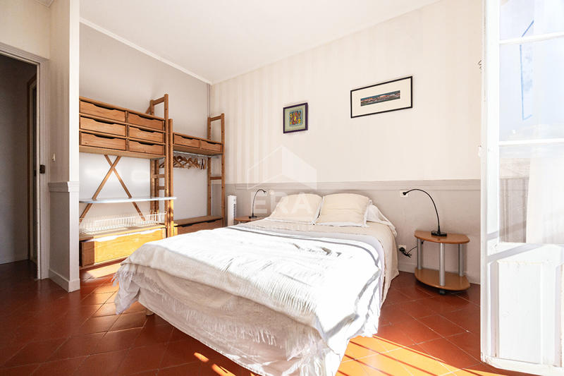 Appartement - 140 m² - 6 pièces