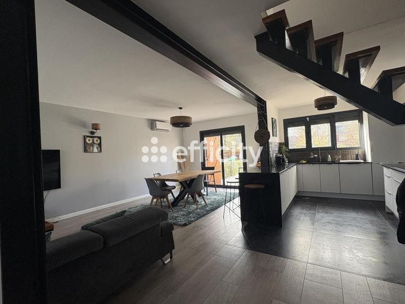 Pavillon - 101 m² - 5 pièces