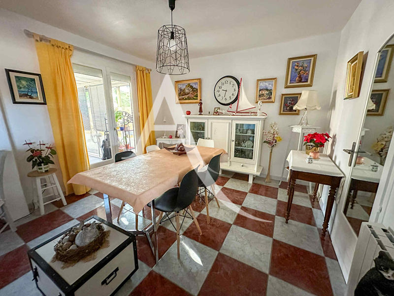 Maison - 90 m² - 3 pièces