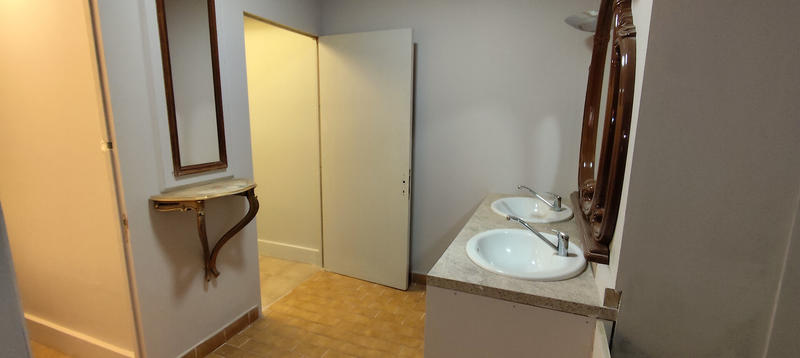 Local commercial - 123 m²