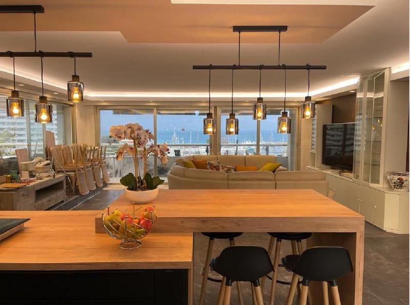 Appartement - 136 m² - 5 pièces