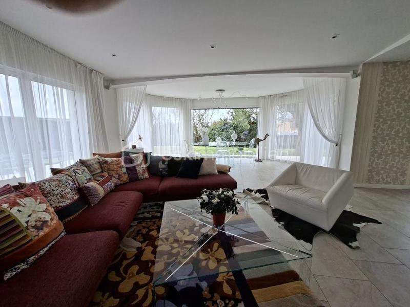 Maison - 153 m² - 5 pièces