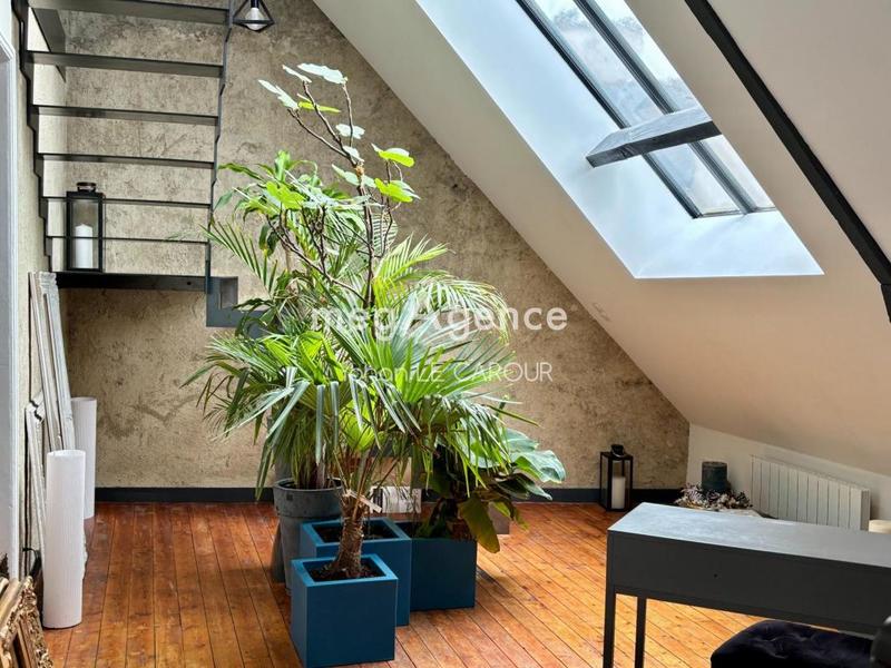 Appartement - 147 m² - 5 pièces