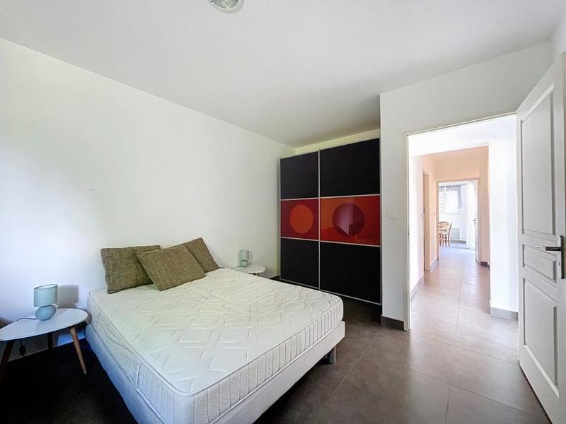 Appartement - 85 m² - 3 pièces