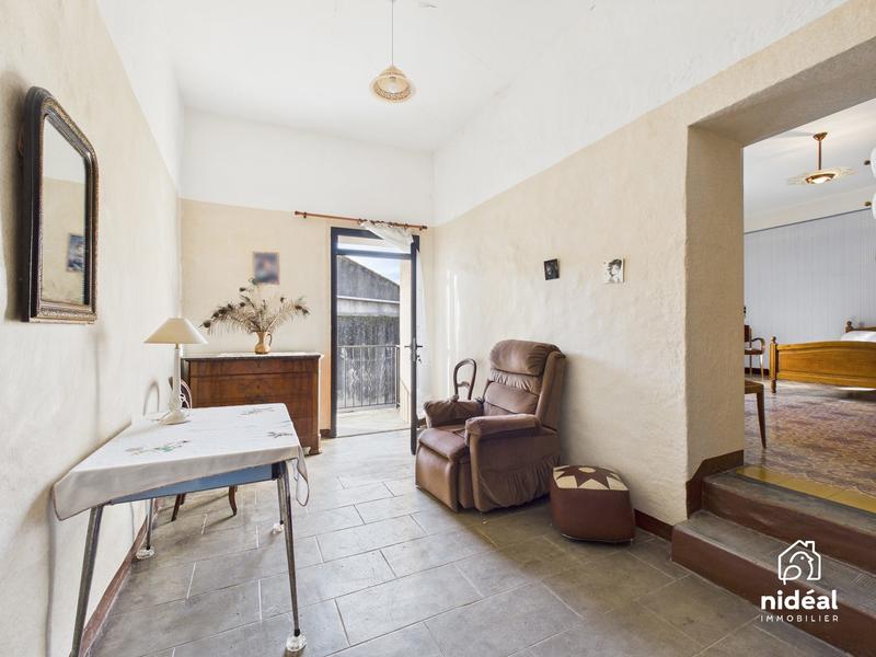 Maison - 280 m² - 7 pièces