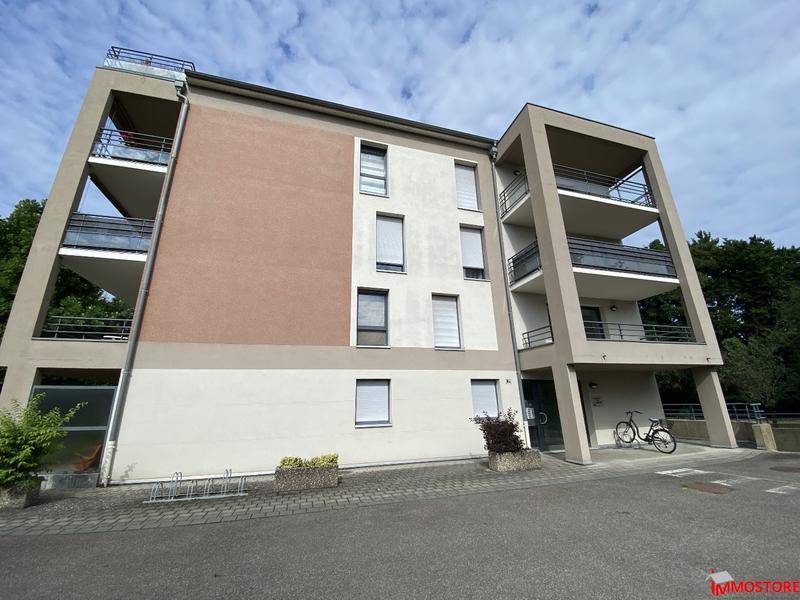 Appartement - 90 m² - 4 pièces