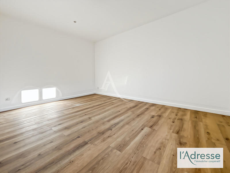 Maison - 106 m² - 5 pièces