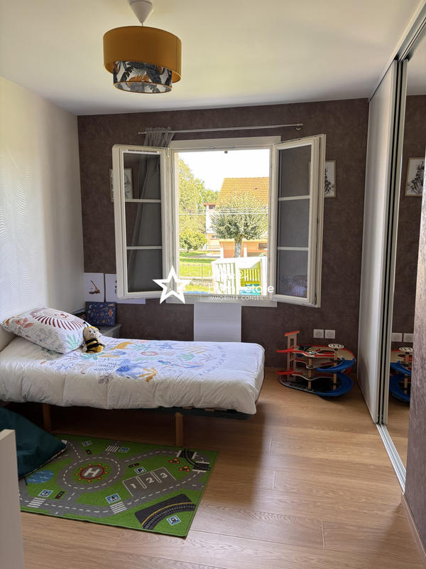 Maison - 104 m² - 7 pièces