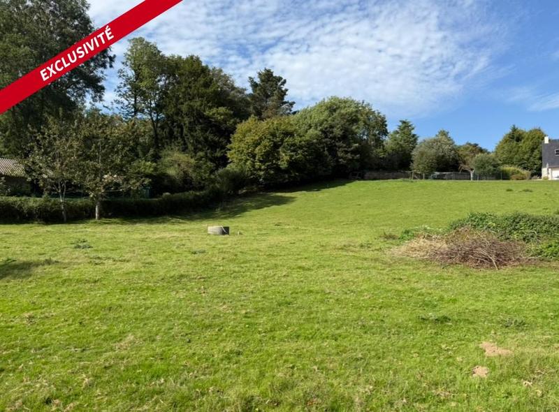 Terrain constructible - 2 050 m²
