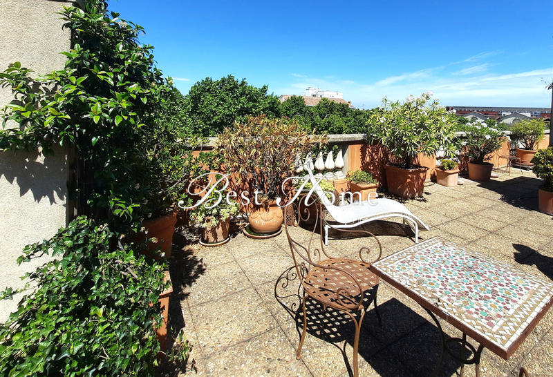 Appartement - 105 m² - 4 pièces