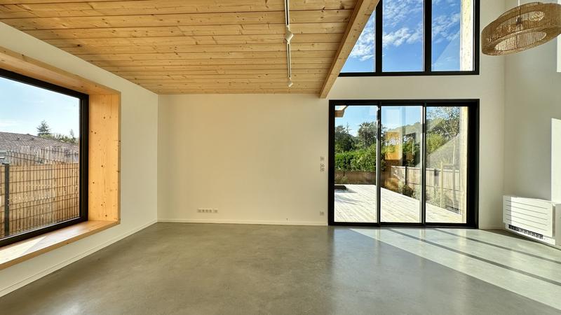 Maison de bois - 103 m² - 4 pièces