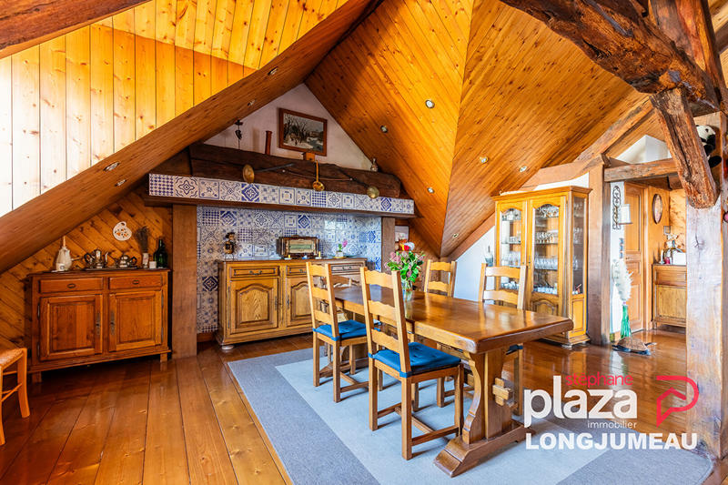 Maison - 297 m² - 8 pièces