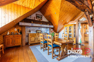 Maison - 297 m² - 8 pièces