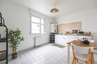 Appartement - 80 m² - 4 pièces