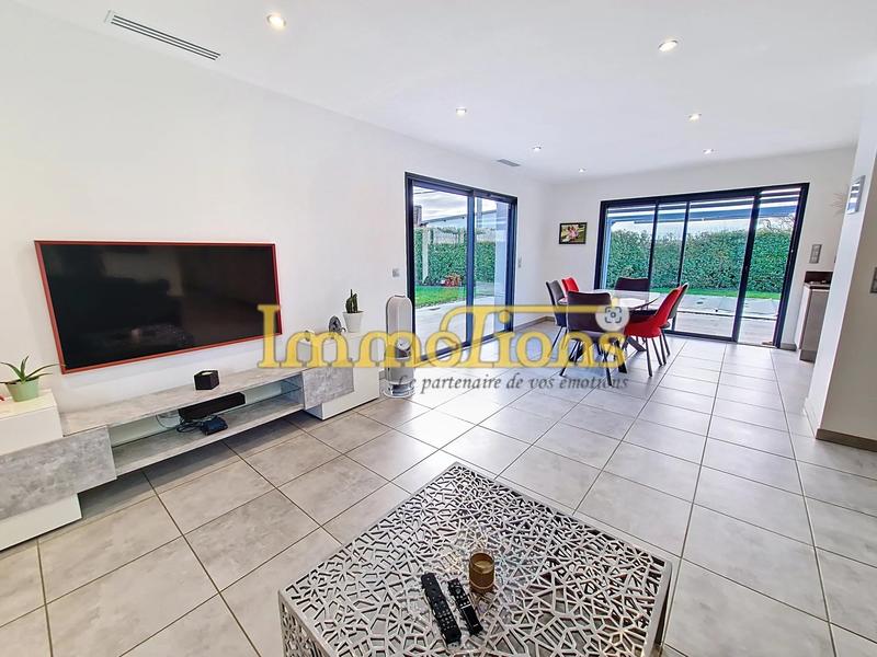 Maison - 115 m² - 6 pièces