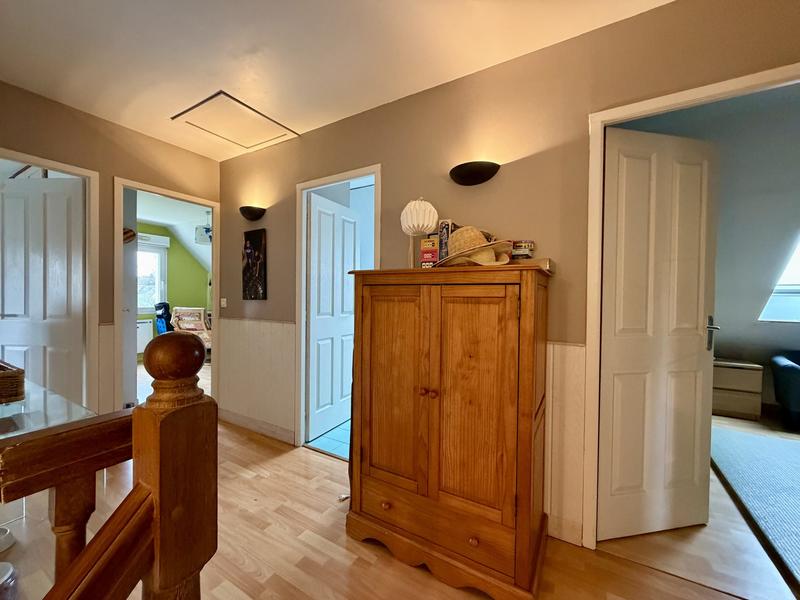 Maison - 137 m² - 7 pièces