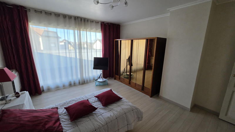 Maison - 140 m² - 7 pièces