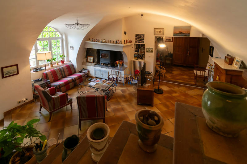 Maison - 213 m² - 8 pièces