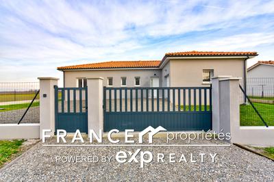 Maison - 104 m² - 4 pièces