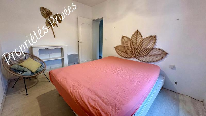 Maison - 20 m² - 8 pièces