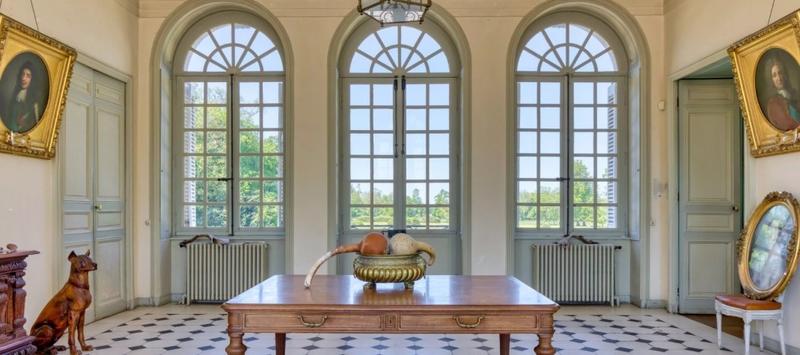 Manoir - 1 500 m² - 30 pièces