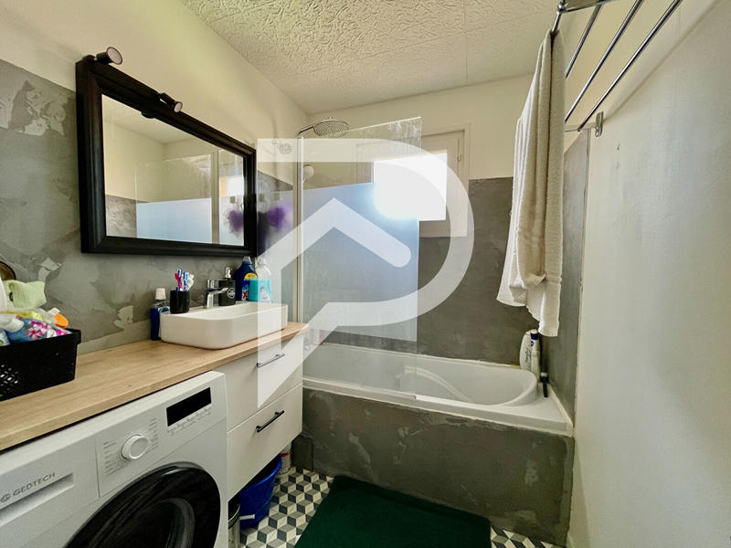 Appartement - 77 m² - 3 pièces