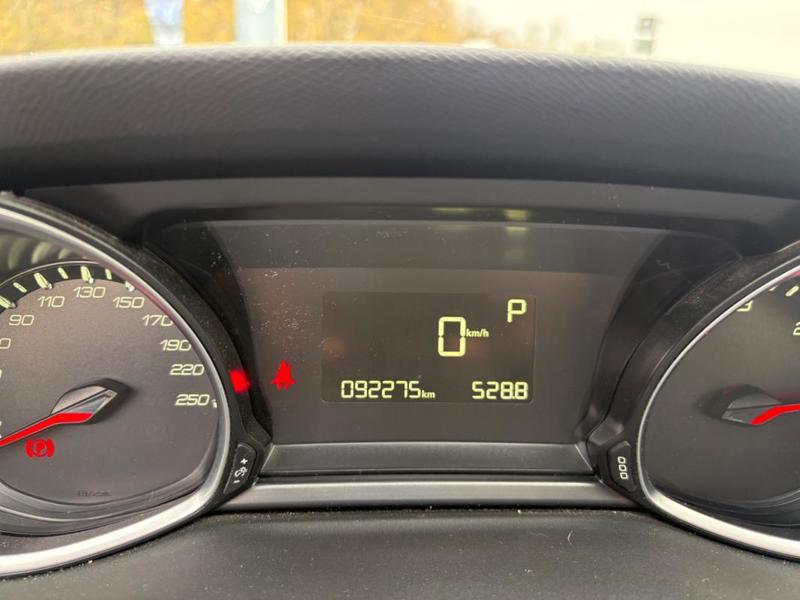 Peugeot 308 1.6 hdi 120 Allure eat 6