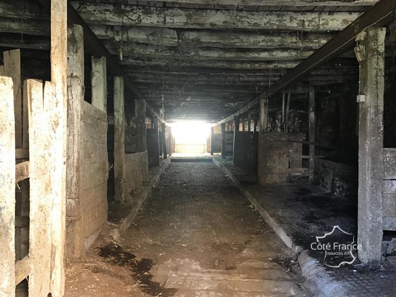 Maison - 375 m² - 2 pièces