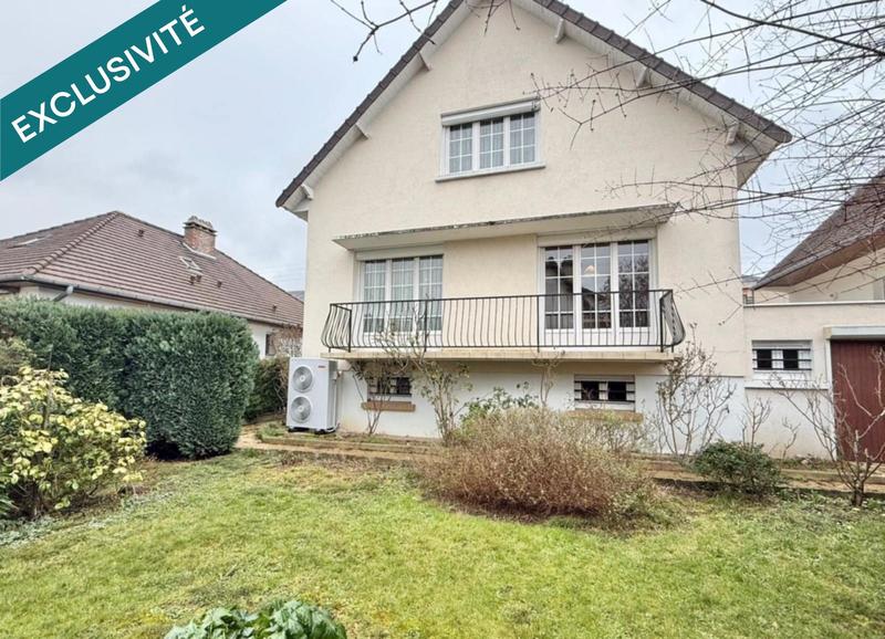 Maison - 121 m² - 7 pièces