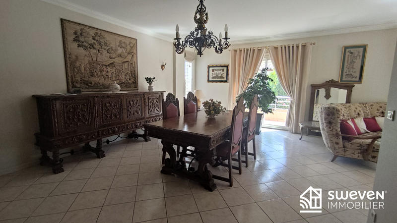 Maison - 167 m² - 6 pièces