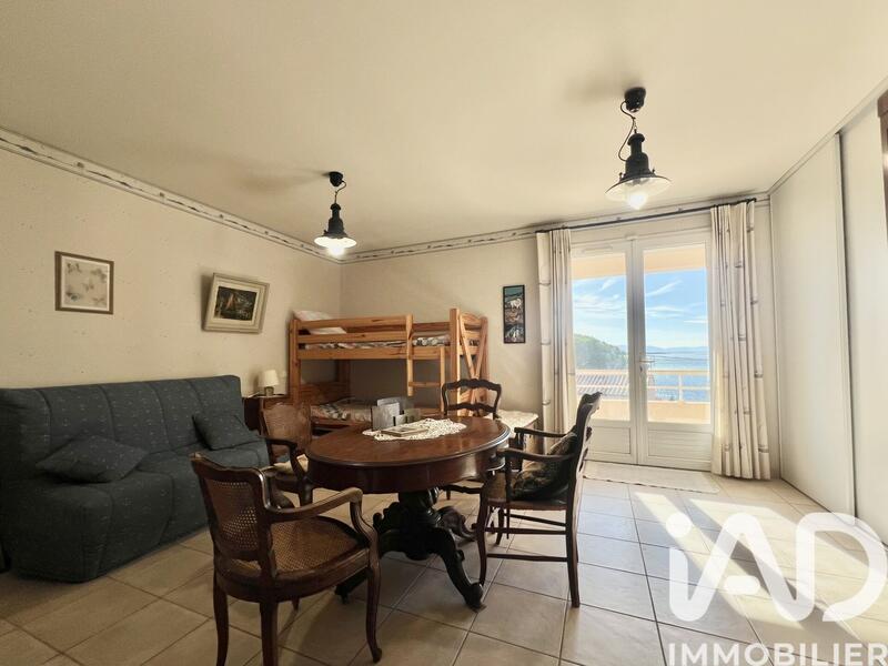 Maison - 260 m² - 7 pièces