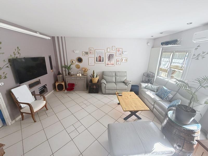 Maison - 160 m² - 8 pièces