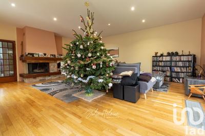 Maison - 196 m² - 8 pièces