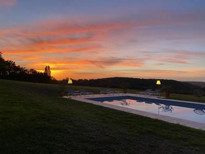 Propriété - 464 m² - 13 pièces