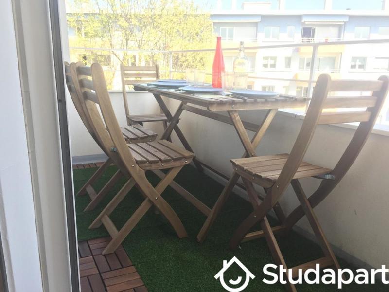 Chambre - 10 m² - 1 pièce