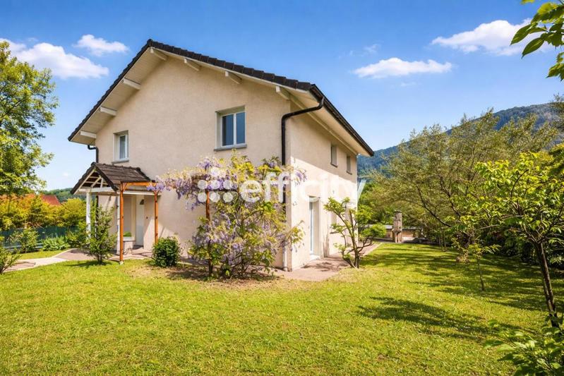 Maison - 169 m² - 6 pièces