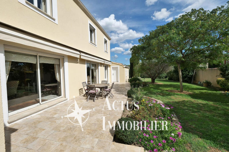 Maison - 190 m² - 6 pièces