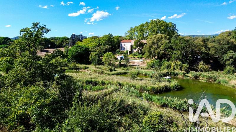 Maison - 736 m² - 15 pièces