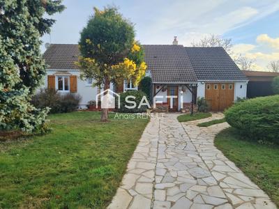 Maison - 90 m² - 5 pièces